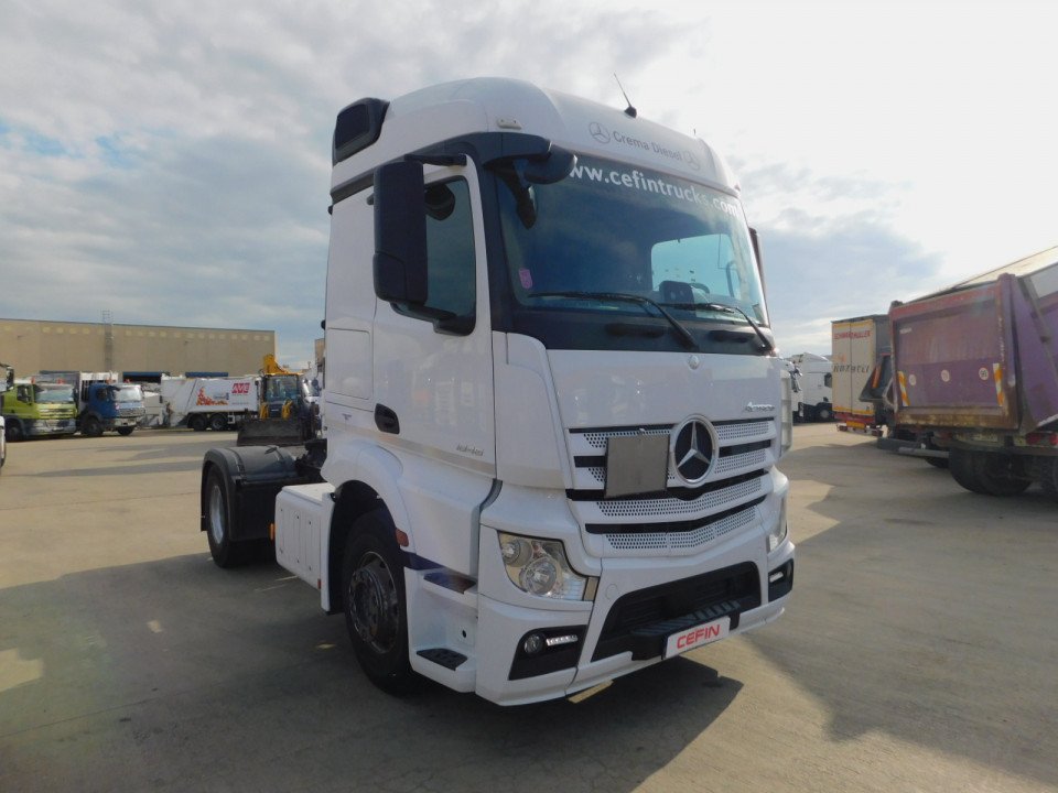 Tractorhead Mercedes Actros Cod Cefin Trucks